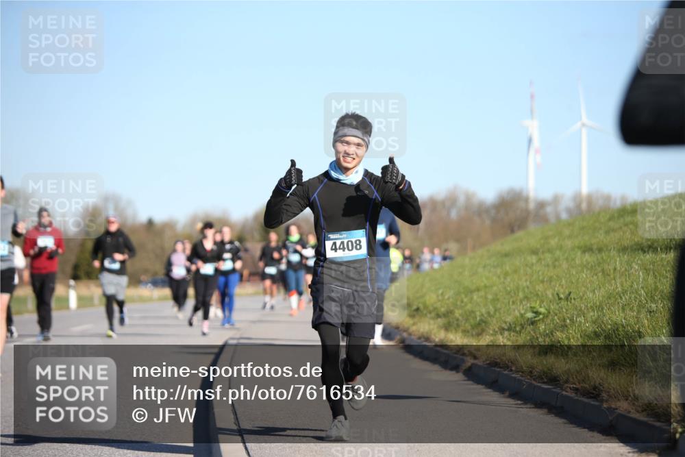 06.04.2025 - 44. Internationalen Wilhelmsburger Insellauf Jannik Wohlers http://msf.ph/oto/7616534 06.04.2025 09:38:38 Laufen 4408 meine-sportfotos.de