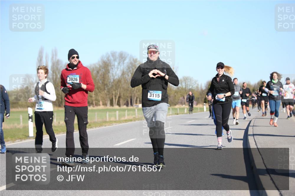 06.04.2025 - 44. Internationalen Wilhelmsburger Insellauf Jannik Wohlers http://msf.ph/oto/7616567 06.04.2025 09:38:46 Laufen 4165, 3926, 3115, 1283, 5173 meine-sportfotos.de