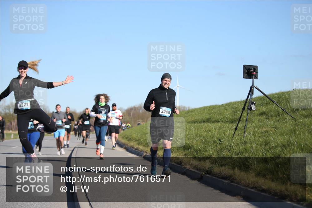 06.04.2025 - 44. Internationalen Wilhelmsburger Insellauf Jannik Wohlers http://msf.ph/oto/7616571 06.04.2025 09:38:48 Laufen 4227, 73, 3200 meine-sportfotos.de