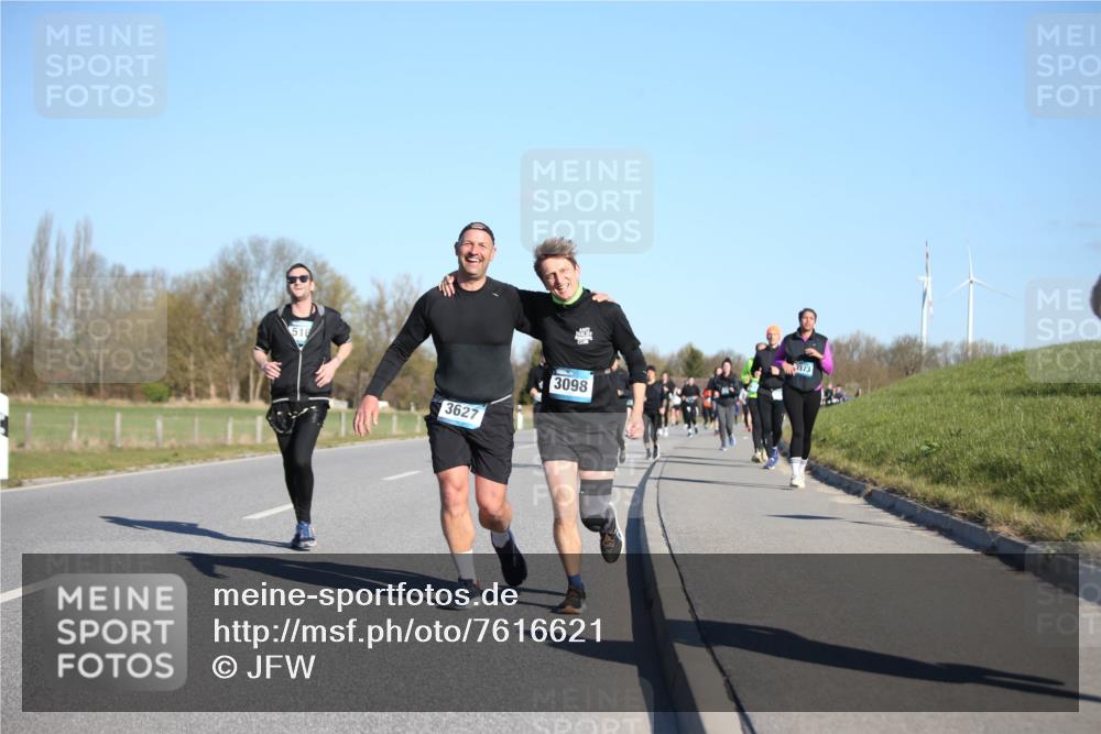 06.04.2025 - 44. Internationalen Wilhelmsburger Insellauf Jannik Wohlers http://msf.ph/oto/7616621 06.04.2025 09:38:56 Laufen 516, 3627, 3098, 3373 meine-sportfotos.de