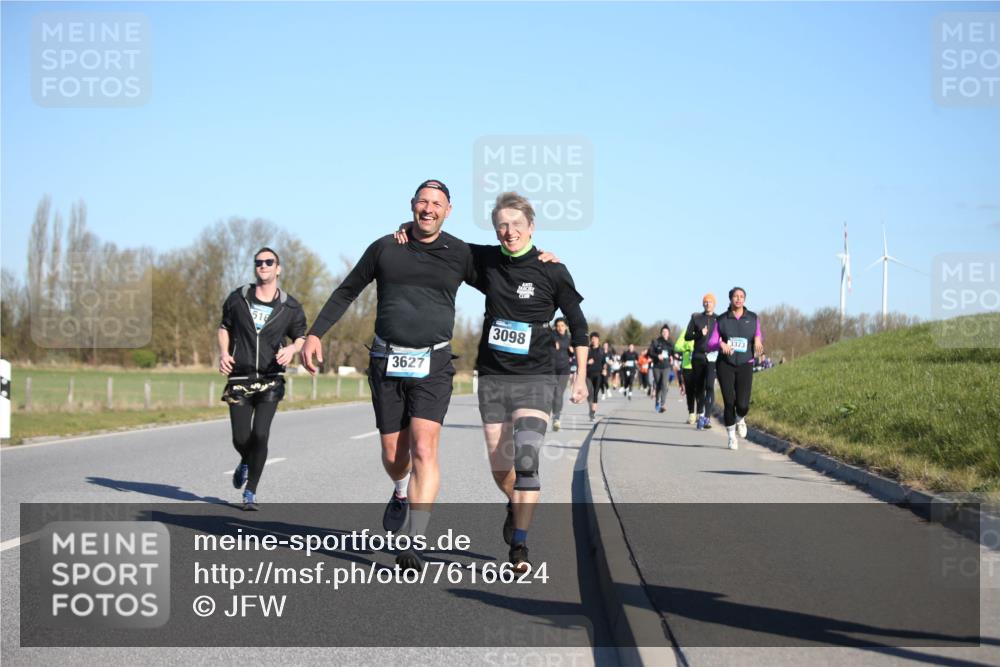 06.04.2025 - 44. Internationalen Wilhelmsburger Insellauf Jannik Wohlers http://msf.ph/oto/7616624 06.04.2025 09:38:56 Laufen 3627, 3098, 3373 meine-sportfotos.de