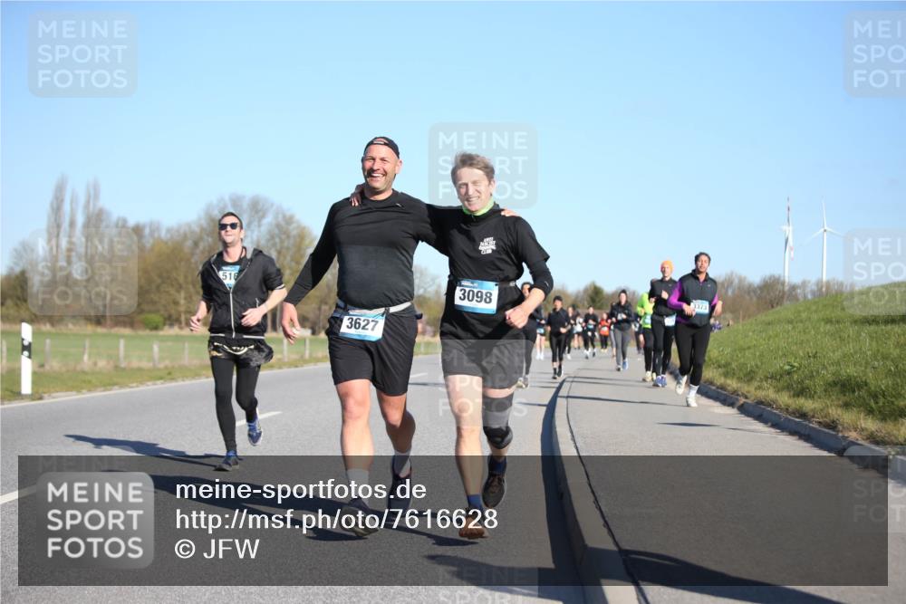 06.04.2025 - 44. Internationalen Wilhelmsburger Insellauf Jannik Wohlers http://msf.ph/oto/7616628 06.04.2025 09:38:57 Laufen 516, 3627, 3098, 3373 meine-sportfotos.de