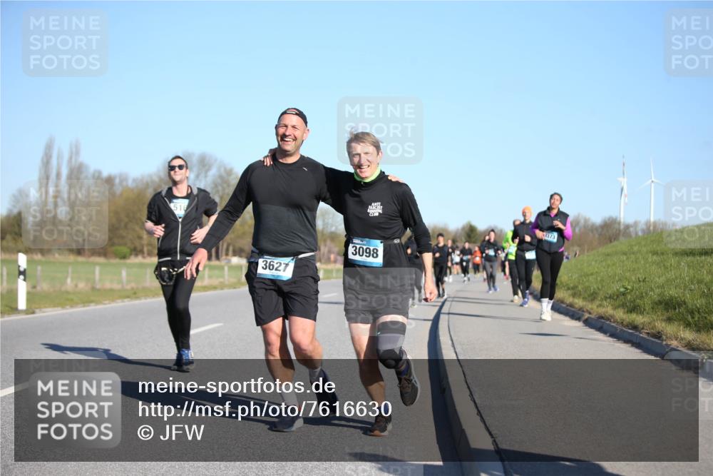 06.04.2025 - 44. Internationalen Wilhelmsburger Insellauf Jannik Wohlers http://msf.ph/oto/7616630 06.04.2025 09:38:57 Laufen 516, 3627, 3098 meine-sportfotos.de