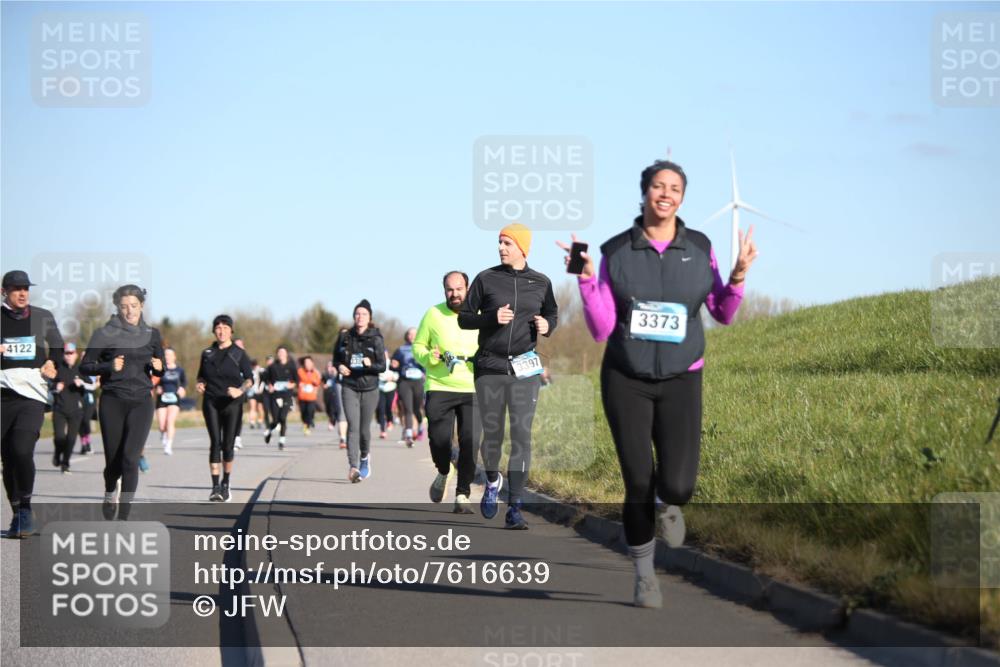 06.04.2025 - 44. Internationalen Wilhelmsburger Insellauf Jannik Wohlers http://msf.ph/oto/7616639 06.04.2025 09:38:59 Laufen 4122, 3397, 3373 meine-sportfotos.de