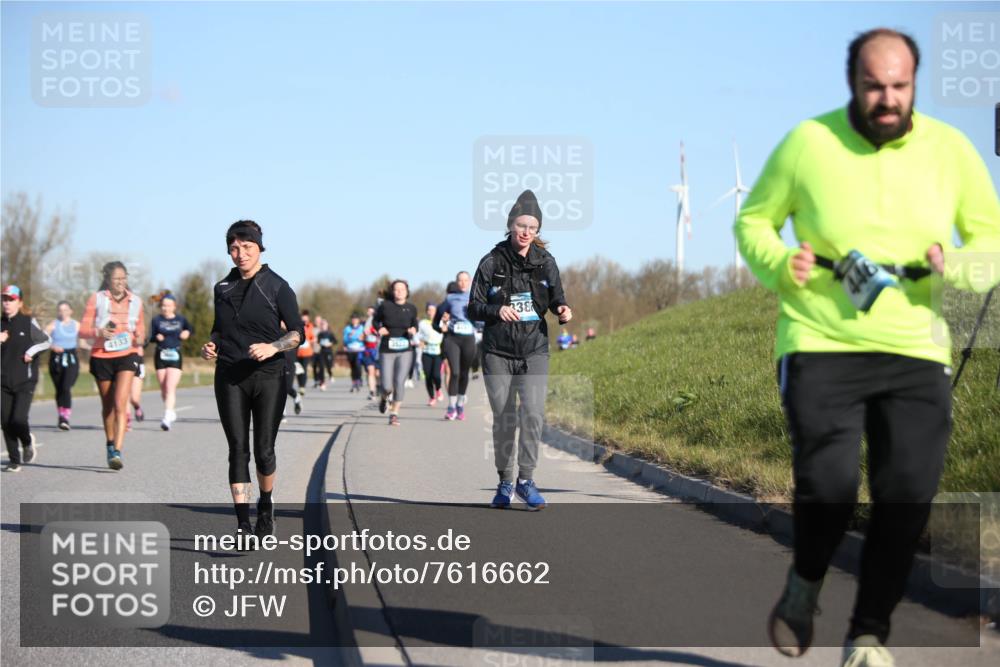 06.04.2025 - 44. Internationalen Wilhelmsburger Insellauf Jannik Wohlers http://msf.ph/oto/7616662 06.04.2025 09:39:05 Laufen 4133, 338 meine-sportfotos.de