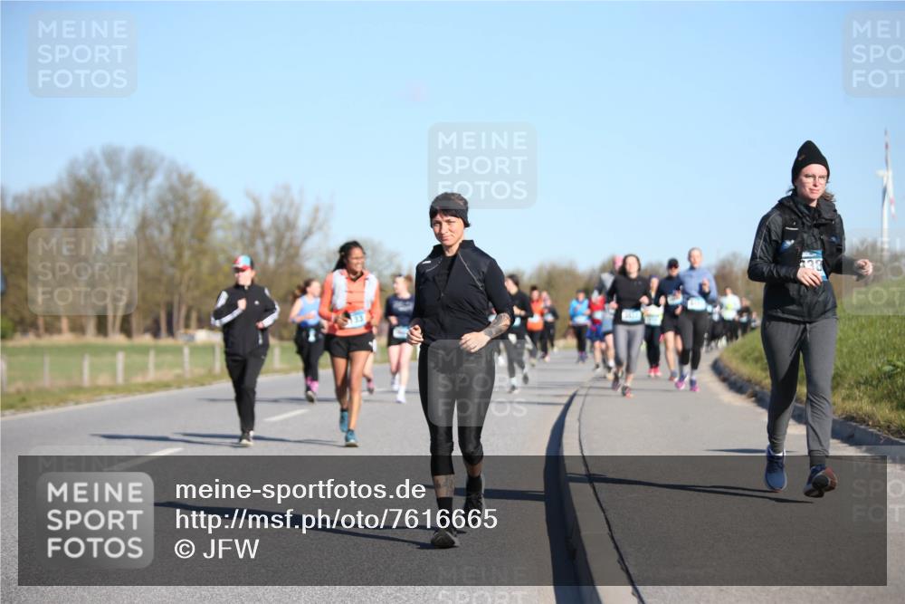 06.04.2025 - 44. Internationalen Wilhelmsburger Insellauf Jannik Wohlers http://msf.ph/oto/7616665 06.04.2025 09:39:06 Laufen 133, 438 meine-sportfotos.de