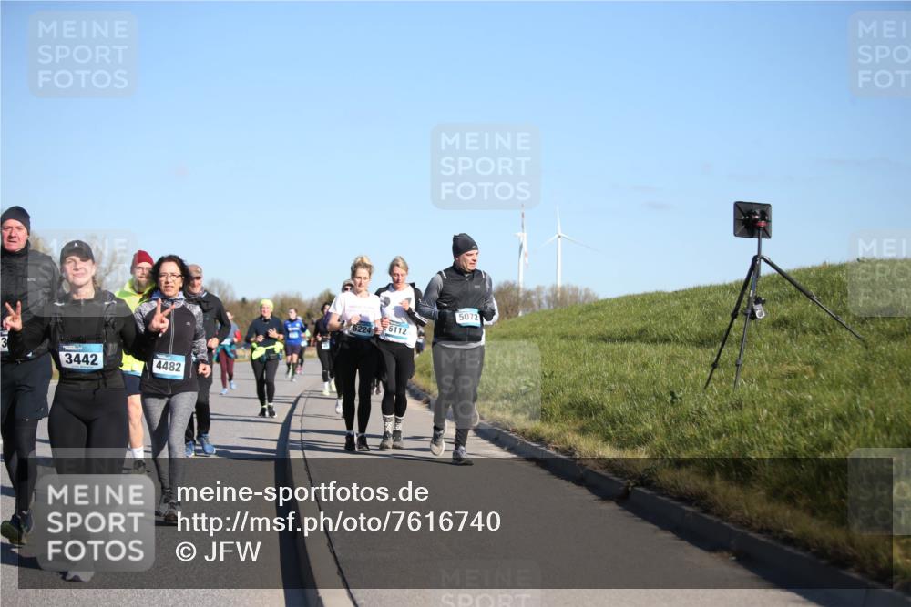 06.04.2025 - 44. Internationalen Wilhelmsburger Insellauf Jannik Wohlers http://msf.ph/oto/7616740 06.04.2025 09:39:27 Laufen 3442, 4482, 5112, 5072 meine-sportfotos.de