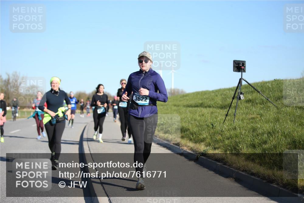 06.04.2025 - 44. Internationalen Wilhelmsburger Insellauf Jannik Wohlers http://msf.ph/oto/7616771 06.04.2025 09:39:32 Laufen 4512, 3622 meine-sportfotos.de