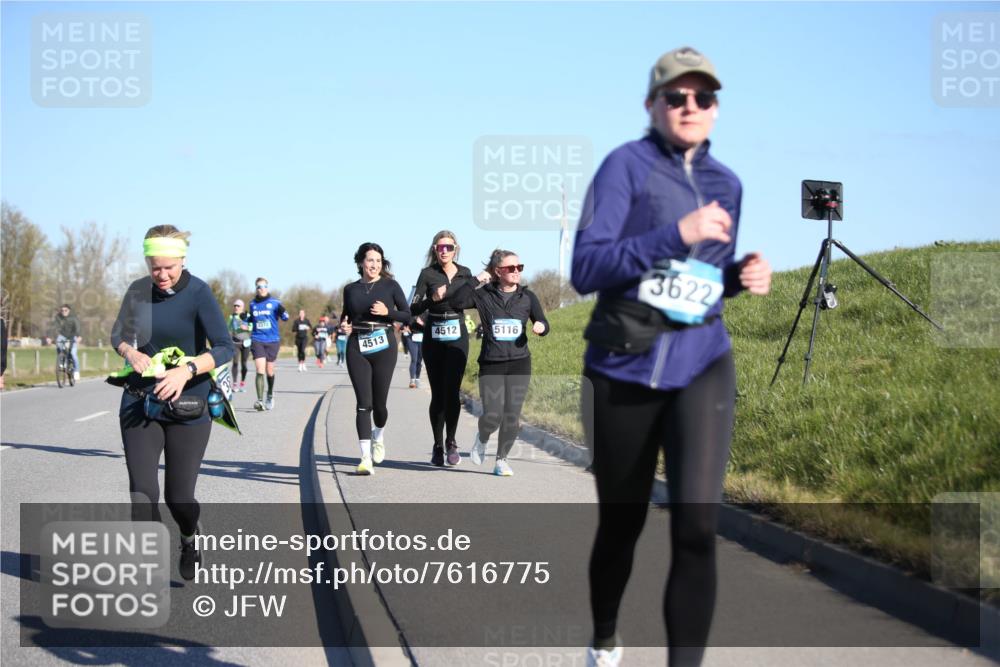 06.04.2025 - 44. Internationalen Wilhelmsburger Insellauf Jannik Wohlers http://msf.ph/oto/7616775 06.04.2025 09:39:33 Laufen 4513, 4512, 5116, 3622 meine-sportfotos.de