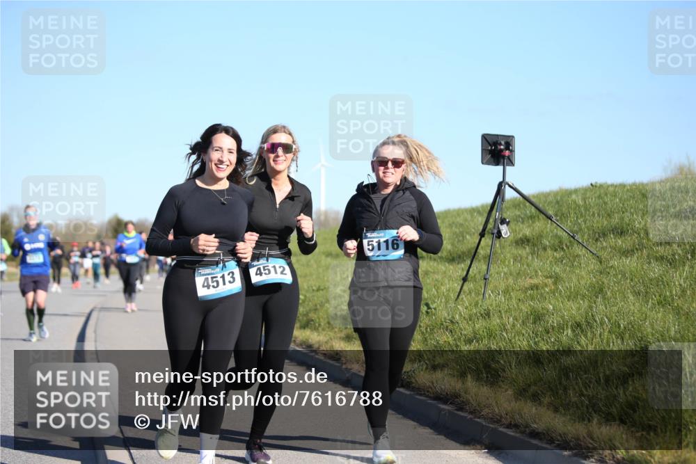 06.04.2025 - 44. Internationalen Wilhelmsburger Insellauf Jannik Wohlers http://msf.ph/oto/7616788 06.04.2025 09:39:36 Laufen 4513, 4512, 5116 meine-sportfotos.de