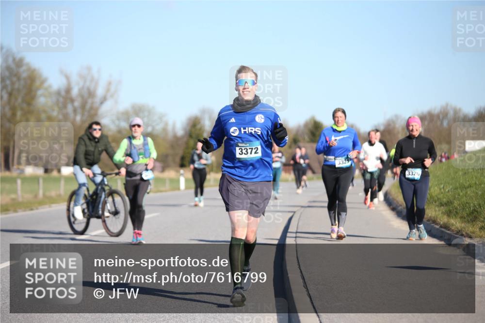 06.04.2025 - 44. Internationalen Wilhelmsburger Insellauf Jannik Wohlers http://msf.ph/oto/7616799 06.04.2025 09:39:38 Laufen 3372, 3325, 3326 meine-sportfotos.de