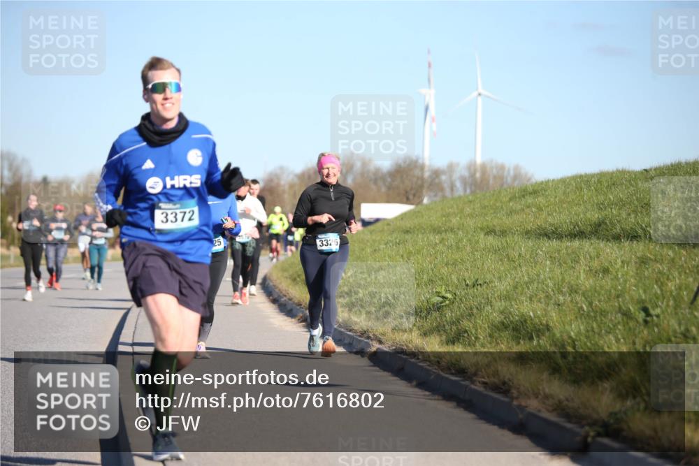 06.04.2025 - 44. Internationalen Wilhelmsburger Insellauf Jannik Wohlers http://msf.ph/oto/7616802 06.04.2025 09:39:39 Laufen 3372, 25, 3326 meine-sportfotos.de