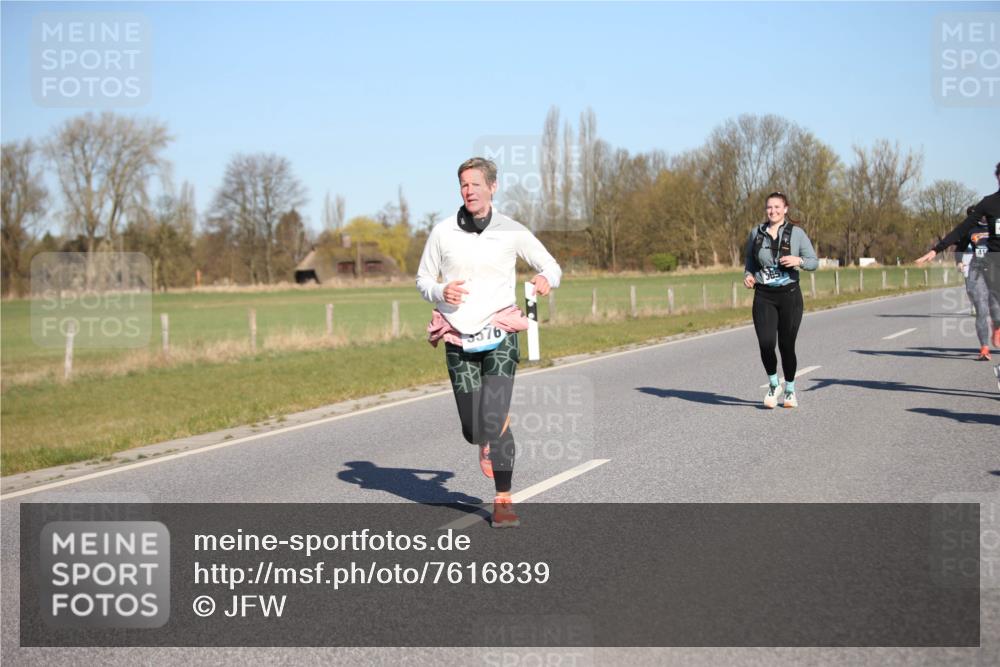 06.04.2025 - 44. Internationalen Wilhelmsburger Insellauf Jannik Wohlers http://msf.ph/oto/7616839 06.04.2025 09:39:49 Laufen 576 meine-sportfotos.de