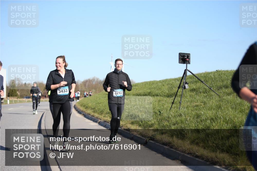 06.04.2025 - 44. Internationalen Wilhelmsburger Insellauf Jannik Wohlers http://msf.ph/oto/7616901 06.04.2025 09:40:00 Laufen 3433, 3293 meine-sportfotos.de