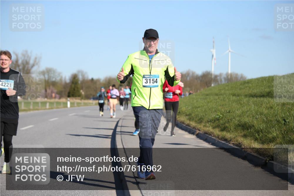 06.04.2025 - 44. Internationalen Wilhelmsburger Insellauf Jannik Wohlers http://msf.ph/oto/7616962 06.04.2025 09:40:17 Laufen 4221, 3154, 4598 meine-sportfotos.de