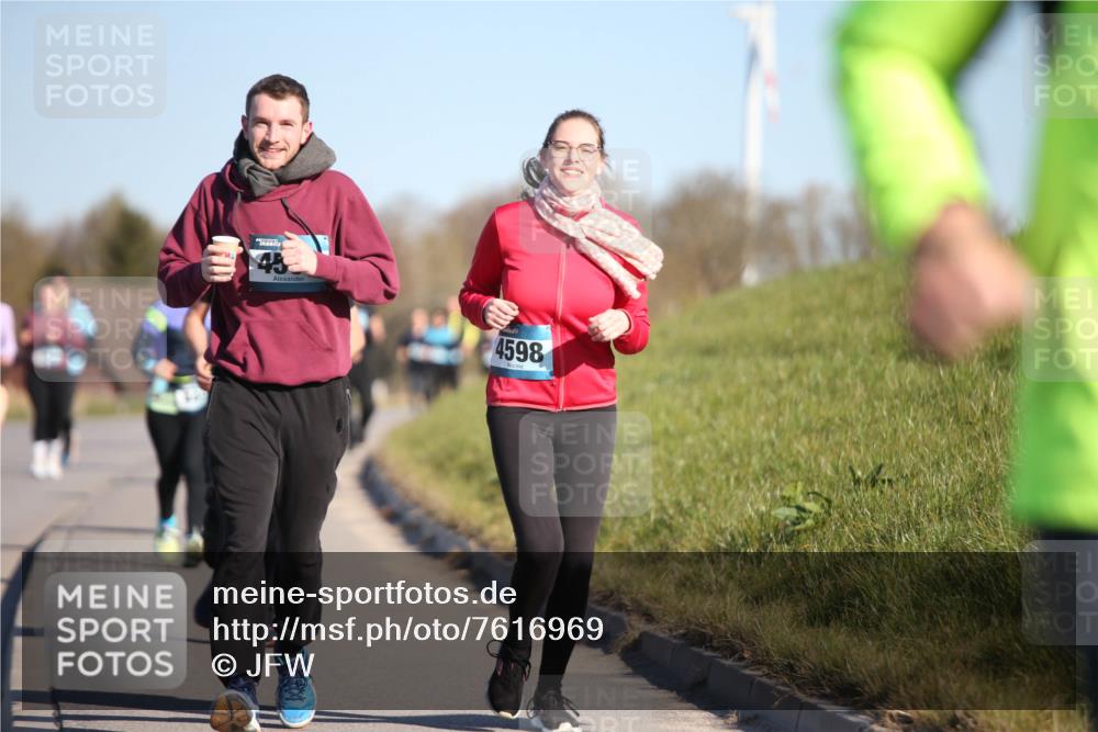 06.04.2025 - 44. Internationalen Wilhelmsburger Insellauf Jannik Wohlers http://msf.ph/oto/7616969 06.04.2025 09:40:19 Laufen 45, 4598 meine-sportfotos.de