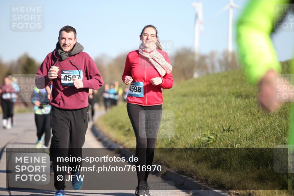 06.04.2025 - 44. Internationalen Wilhelmsburger Insellauf Jannik Wohlers http://msf.ph/oto/7616970 06.04.2025 09:40:19 Laufen 4597, 4598 meine-sportfotos.de