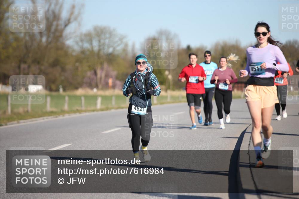 06.04.2025 - 44. Internationalen Wilhelmsburger Insellauf Jannik Wohlers http://msf.ph/oto/7616984 06.04.2025 09:40:25 Laufen 4521, 3114, 3493, 451, 3616 meine-sportfotos.de