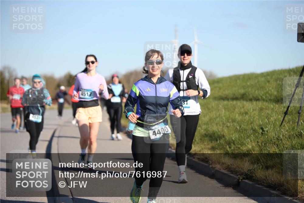 06.04.2025 - 44. Internationalen Wilhelmsburger Insellauf Jannik Wohlers http://msf.ph/oto/7616987 06.04.2025 09:40:26 Laufen 252, 4517, 4490, 31 meine-sportfotos.de