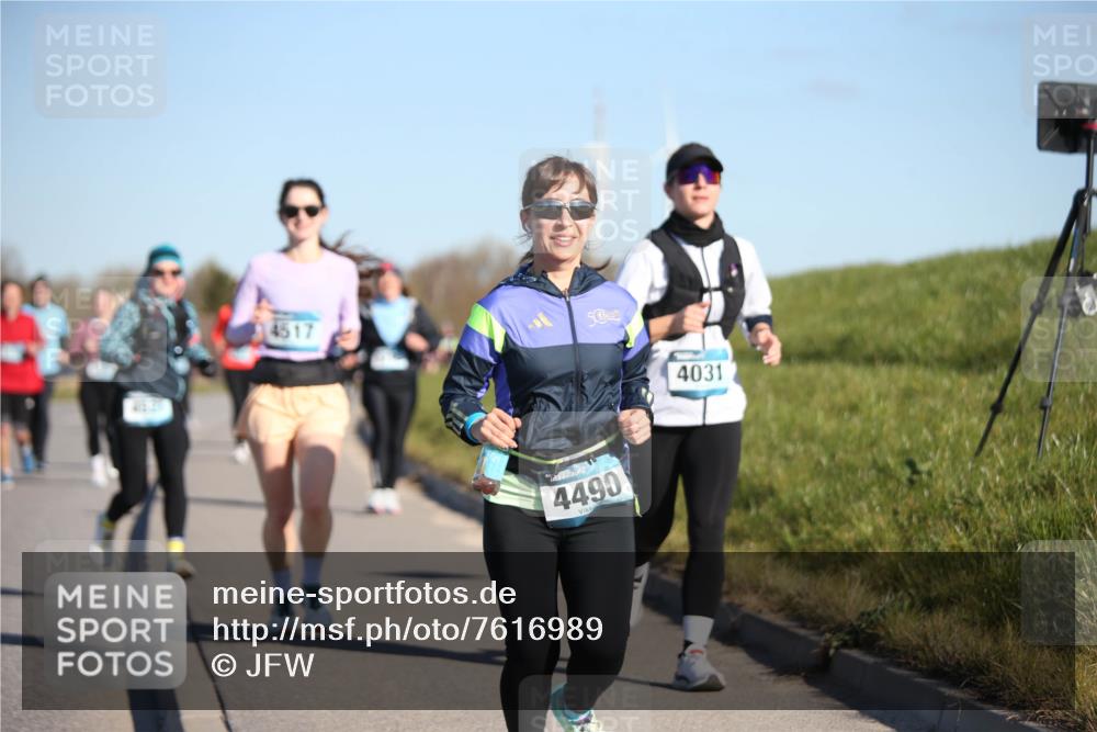 06.04.2025 - 44. Internationalen Wilhelmsburger Insellauf Jannik Wohlers http://msf.ph/oto/7616989 06.04.2025 09:40:27 Laufen 4517, 5, 4490, 4031 meine-sportfotos.de