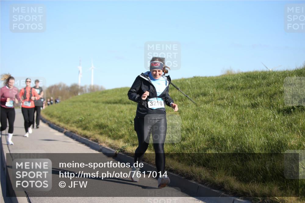 06.04.2025 - 44. Internationalen Wilhelmsburger Insellauf Jannik Wohlers http://msf.ph/oto/7617014 06.04.2025 09:40:33 Laufen 3210 meine-sportfotos.de