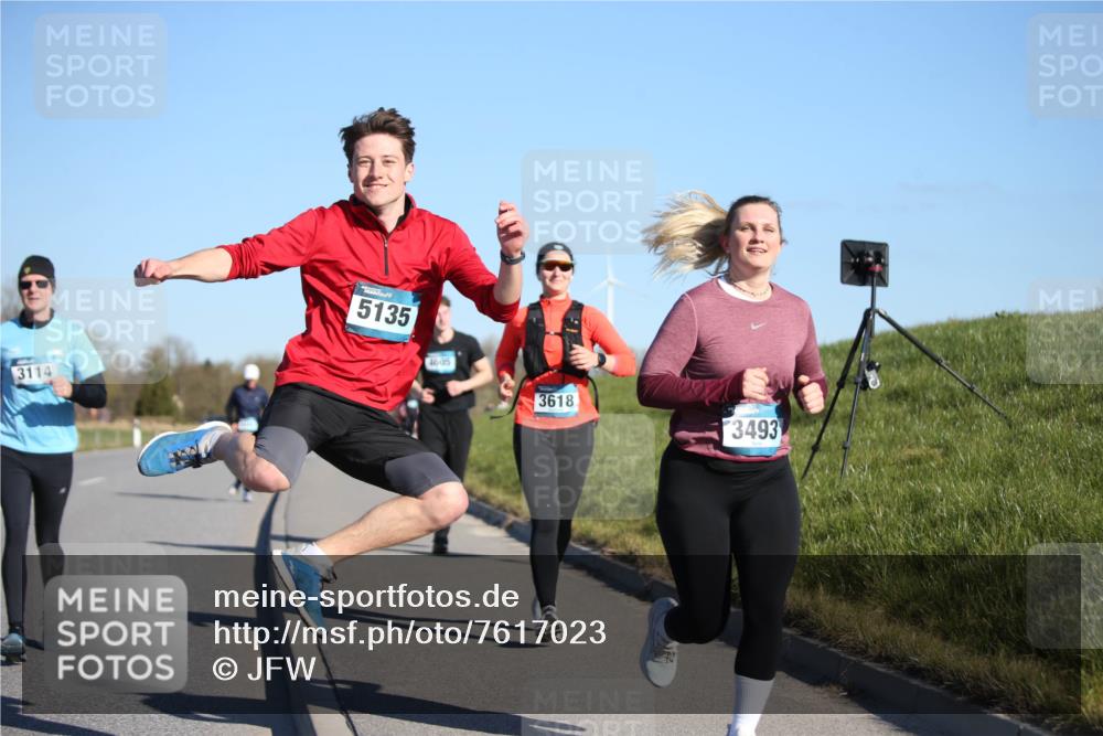 06.04.2025 - 44. Internationalen Wilhelmsburger Insellauf Jannik Wohlers http://msf.ph/oto/7617023 06.04.2025 09:40:35 Laufen 3114, 5135, 4605, 3618, 3493 meine-sportfotos.de