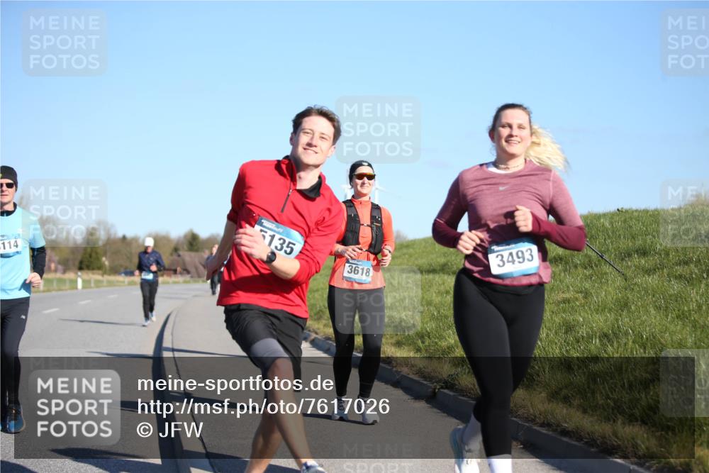 06.04.2025 - 44. Internationalen Wilhelmsburger Insellauf Jannik Wohlers http://msf.ph/oto/7617026 06.04.2025 09:40:36 Laufen 114, 5135, 3493, 3618 meine-sportfotos.de