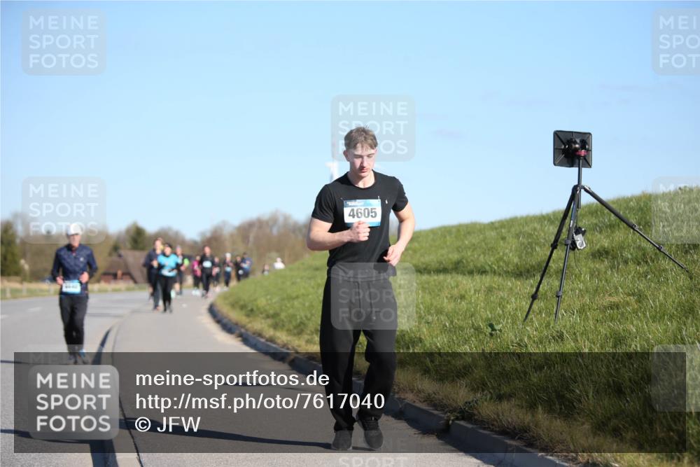 06.04.2025 - 44. Internationalen Wilhelmsburger Insellauf Jannik Wohlers http://msf.ph/oto/7617040 06.04.2025 09:40:38 Laufen 4605 meine-sportfotos.de
