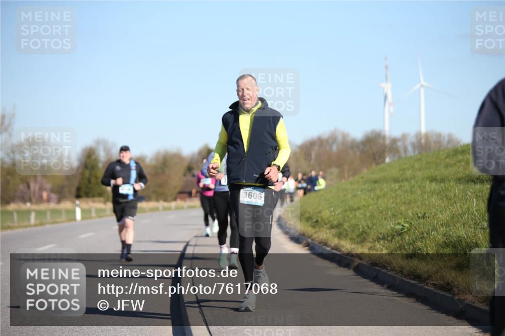06.04.2025 - 44. Internationalen Wilhelmsburger Insellauf Jannik Wohlers http://msf.ph/oto/7617068 06.04.2025 09:40:53 Laufen 3606 meine-sportfotos.de