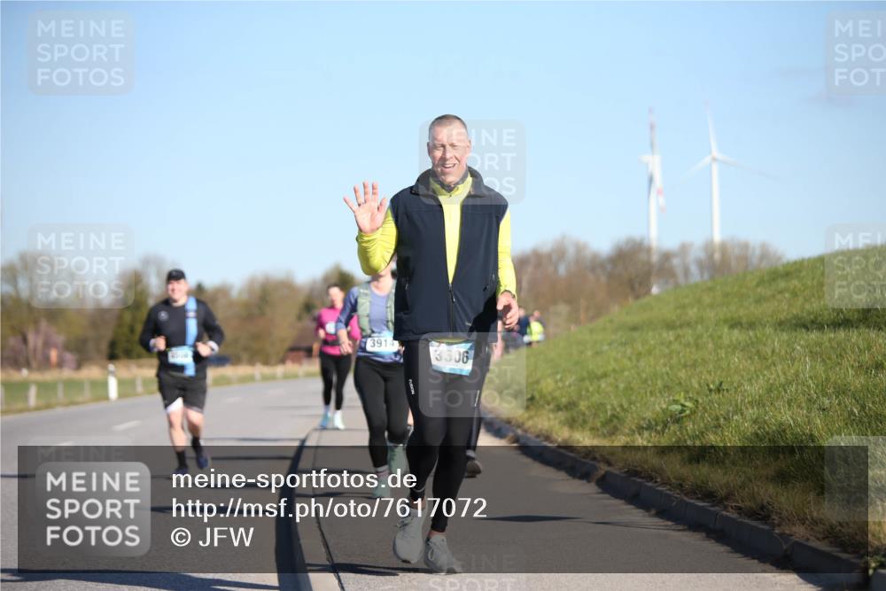 06.04.2025 - 44. Internationalen Wilhelmsburger Insellauf Jannik Wohlers http://msf.ph/oto/7617072 06.04.2025 09:40:53 Laufen 3914, 3606 meine-sportfotos.de