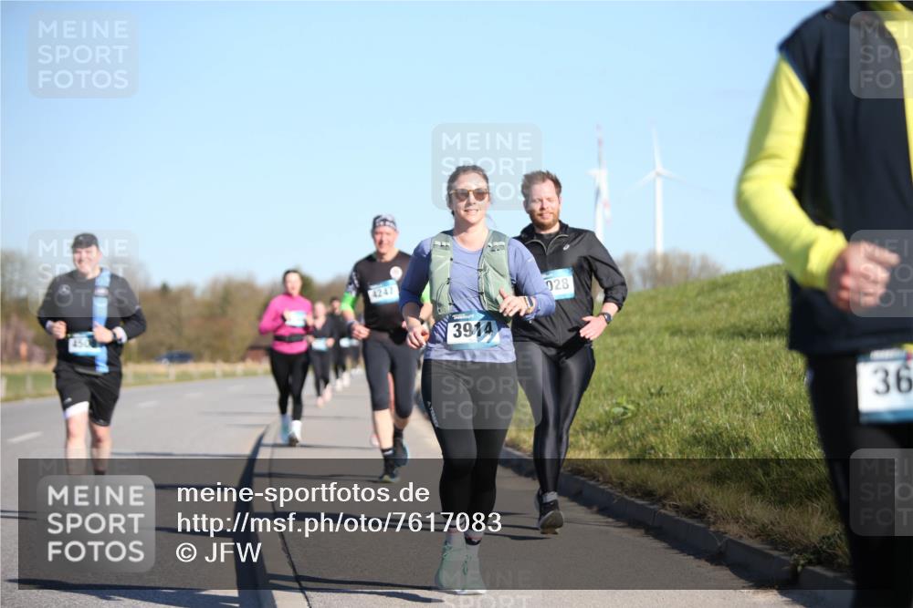 06.04.2025 - 44. Internationalen Wilhelmsburger Insellauf Jannik Wohlers http://msf.ph/oto/7617083 06.04.2025 09:40:56 Laufen 4247, 3914, 028, 36 meine-sportfotos.de