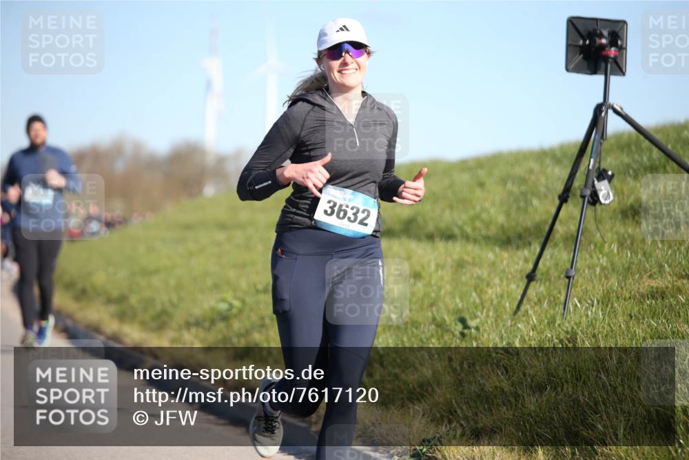 06.04.2025 - 44. Internationalen Wilhelmsburger Insellauf Jannik Wohlers http://msf.ph/oto/7617120 06.04.2025 09:41:05 Laufen 3632 meine-sportfotos.de
