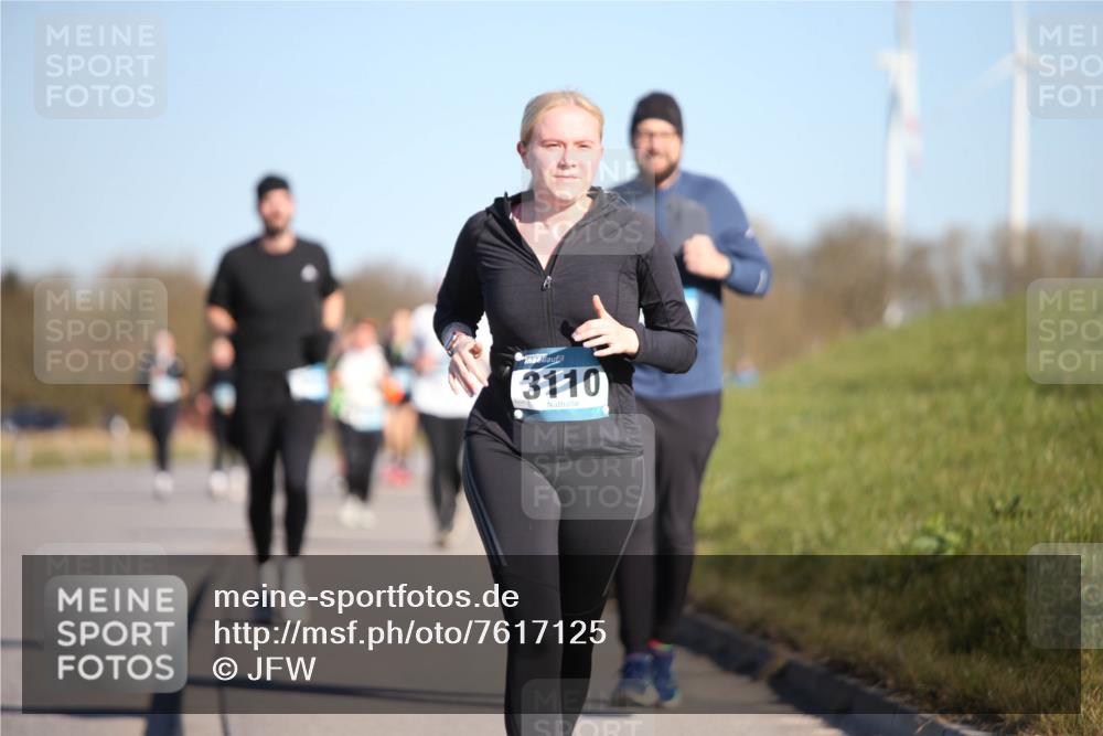 06.04.2025 - 44. Internationalen Wilhelmsburger Insellauf Jannik Wohlers http://msf.ph/oto/7617125 06.04.2025 09:41:08 Laufen 3110 meine-sportfotos.de