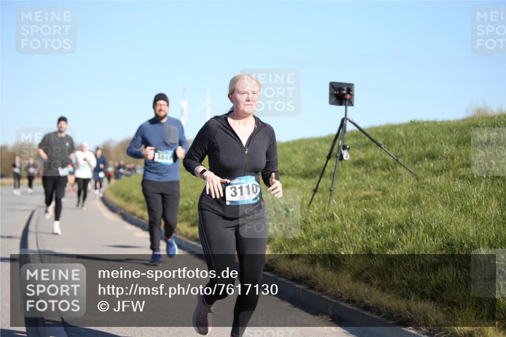 06.04.2025 - 44. Internationalen Wilhelmsburger Insellauf Jannik Wohlers http://msf.ph/oto/7617130 06.04.2025 09:41:10 Laufen 3849, 3110 meine-sportfotos.de