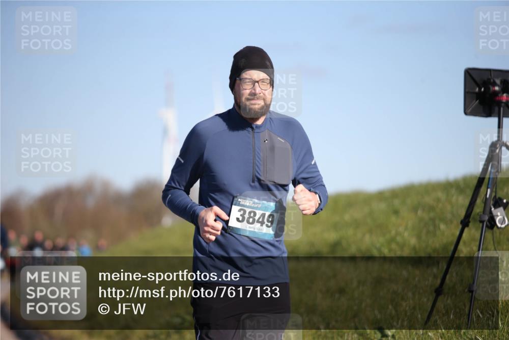 06.04.2025 - 44. Internationalen Wilhelmsburger Insellauf Jannik Wohlers http://msf.ph/oto/7617133 06.04.2025 09:41:11 Laufen 3849 meine-sportfotos.de