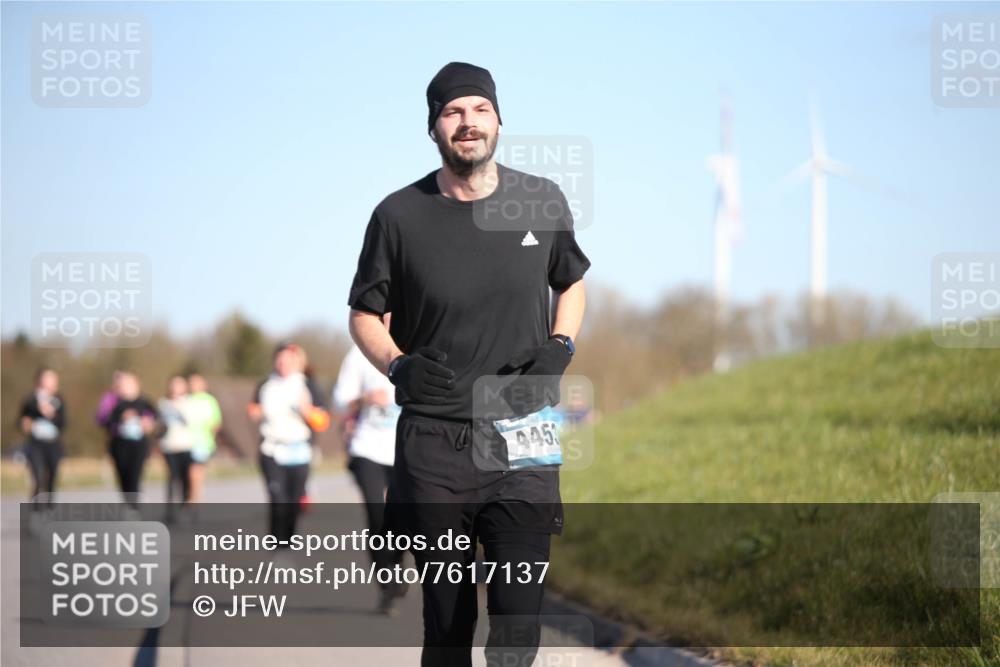 06.04.2025 - 44. Internationalen Wilhelmsburger Insellauf Jannik Wohlers http://msf.ph/oto/7617137 06.04.2025 09:41:13 Laufen 445 meine-sportfotos.de