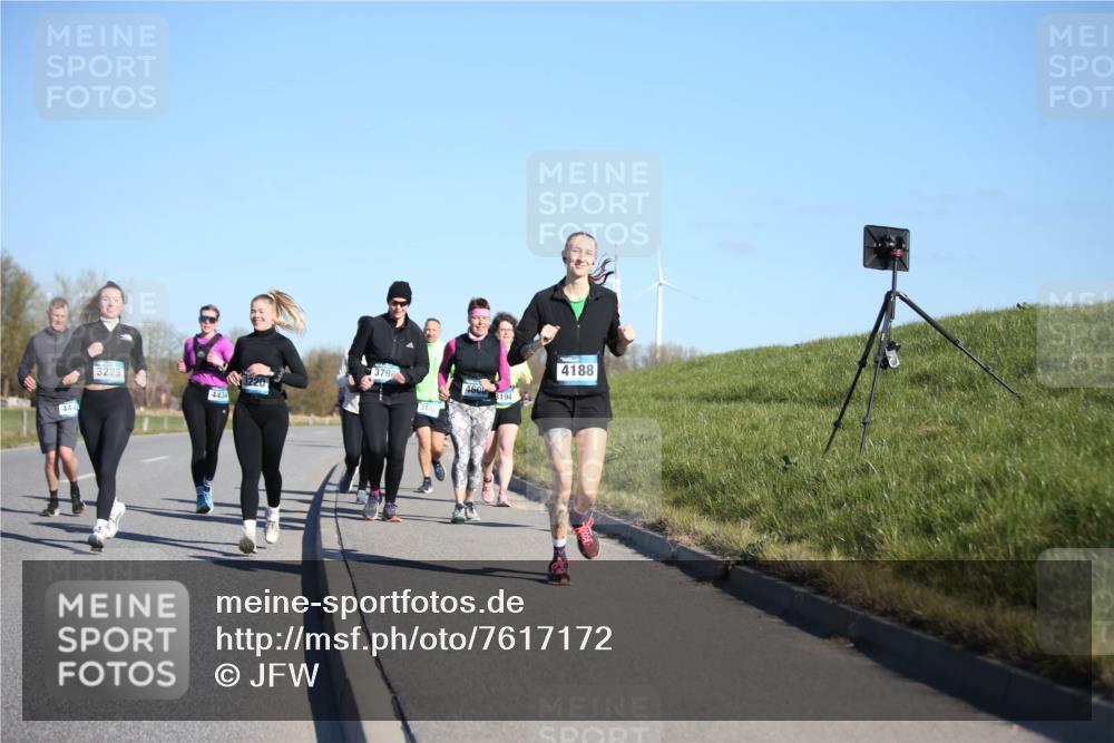 06.04.2025 - 44. Internationalen Wilhelmsburger Insellauf Jannik Wohlers http://msf.ph/oto/7617172 06.04.2025 09:41:26 Laufen 44, 3225, 4434, 379, 460, 8194, 4188 meine-sportfotos.de