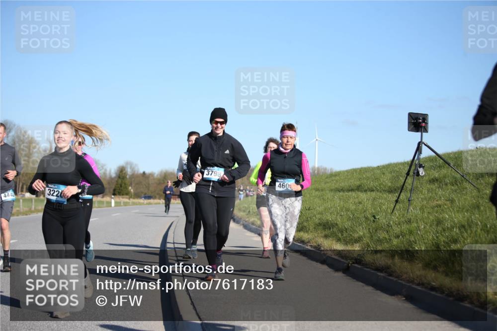 06.04.2025 - 44. Internationalen Wilhelmsburger Insellauf Jannik Wohlers http://msf.ph/oto/7617183 06.04.2025 09:41:29 Laufen 444, 3220, 3798, 460 meine-sportfotos.de