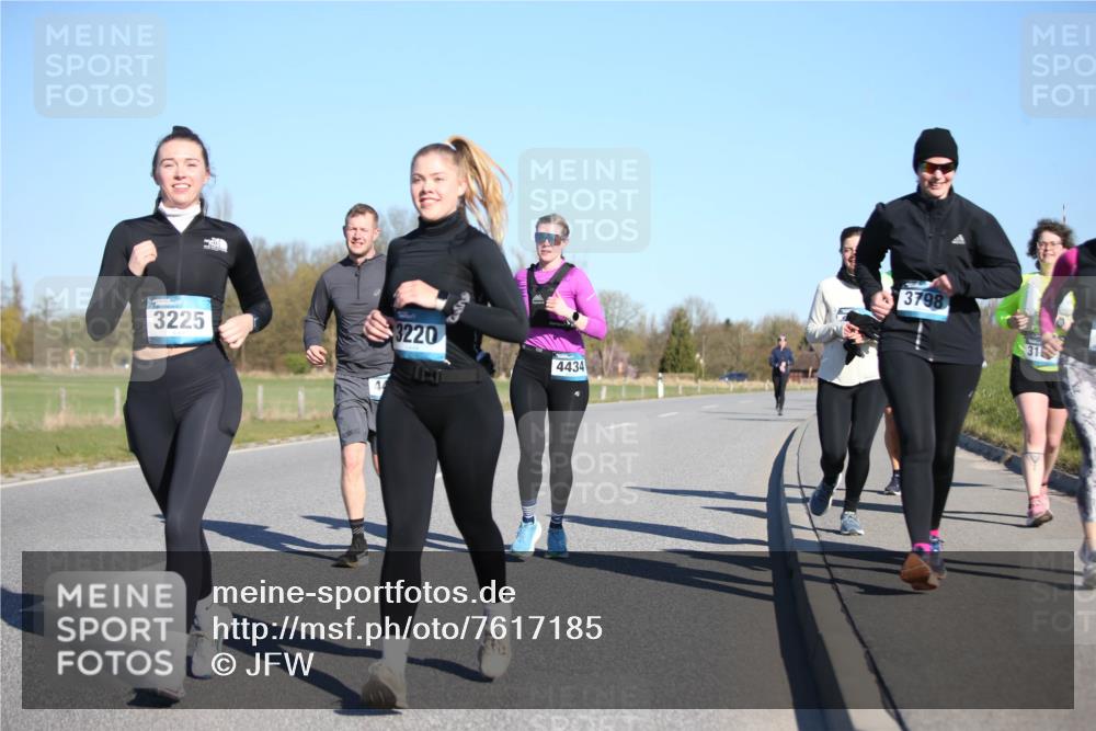 06.04.2025 - 44. Internationalen Wilhelmsburger Insellauf Jannik Wohlers http://msf.ph/oto/7617185 06.04.2025 09:41:29 Laufen 3225, 44, 3220, 4434, 3798, 31 meine-sportfotos.de