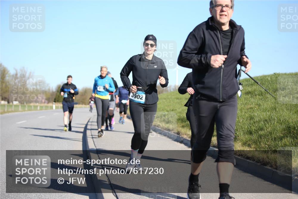06.04.2025 - 44. Internationalen Wilhelmsburger Insellauf Jannik Wohlers http://msf.ph/oto/7617230 06.04.2025 09:41:47 Laufen 41, 3902 meine-sportfotos.de