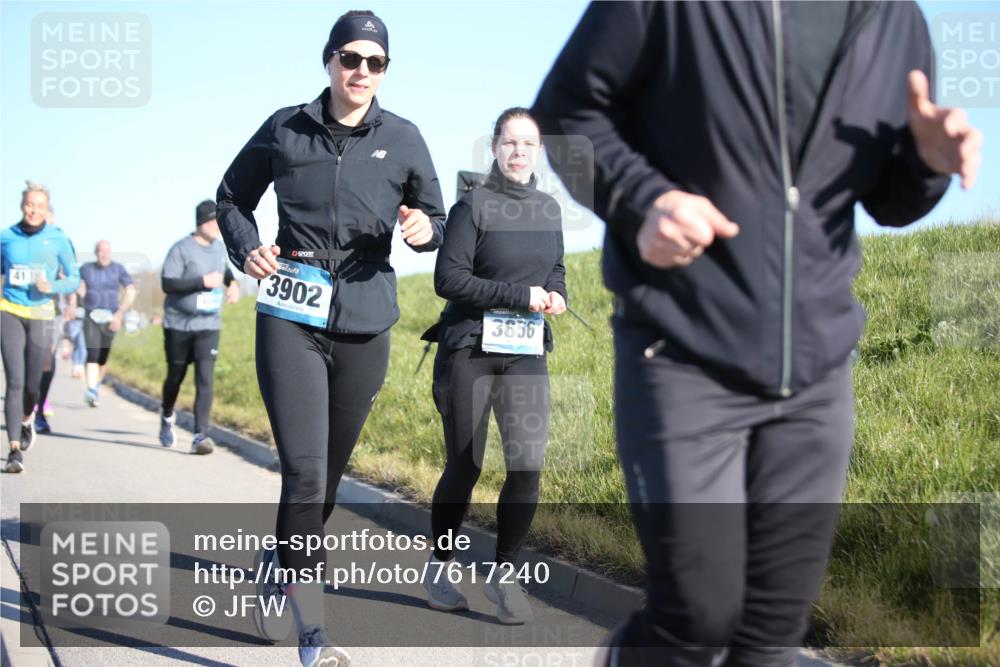 06.04.2025 - 44. Internationalen Wilhelmsburger Insellauf Jannik Wohlers http://msf.ph/oto/7617240 06.04.2025 09:41:48 Laufen 3902, 3856 meine-sportfotos.de