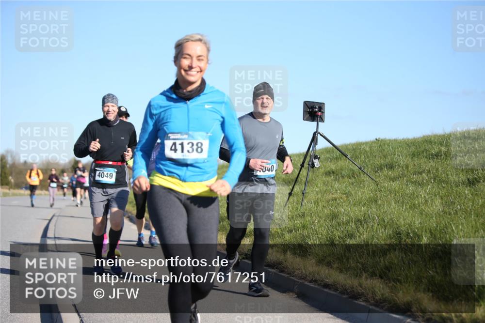 06.04.2025 - 44. Internationalen Wilhelmsburger Insellauf Jannik Wohlers http://msf.ph/oto/7617251 06.04.2025 09:41:50 Laufen 4049, 4138, 40 meine-sportfotos.de