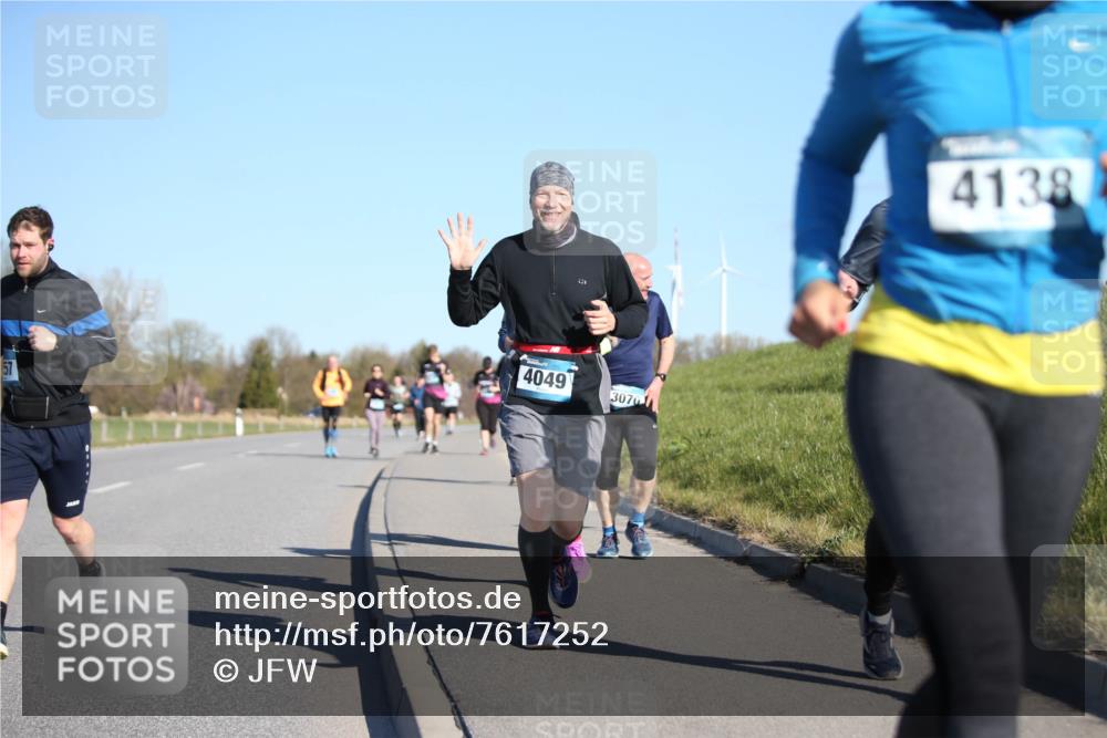 06.04.2025 - 44. Internationalen Wilhelmsburger Insellauf Jannik Wohlers http://msf.ph/oto/7617252 06.04.2025 09:41:51 Laufen 4049, 3070, 4138 meine-sportfotos.de