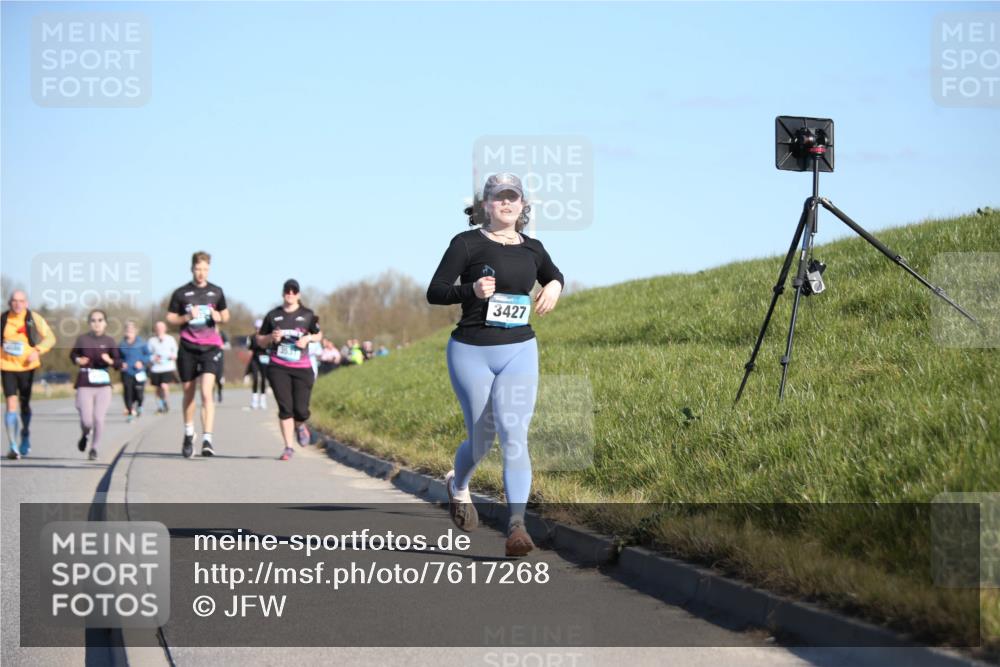 06.04.2025 - 44. Internationalen Wilhelmsburger Insellauf Jannik Wohlers http://msf.ph/oto/7617268 06.04.2025 09:41:56 Laufen 3427 meine-sportfotos.de
