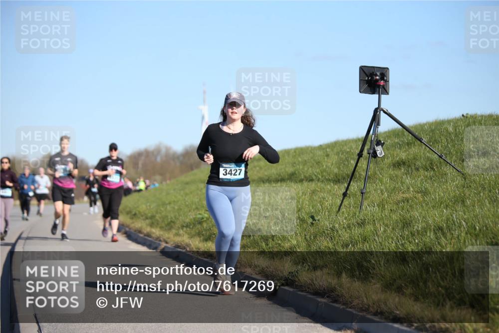 06.04.2025 - 44. Internationalen Wilhelmsburger Insellauf Jannik Wohlers http://msf.ph/oto/7617269 06.04.2025 09:41:56 Laufen 3427 meine-sportfotos.de