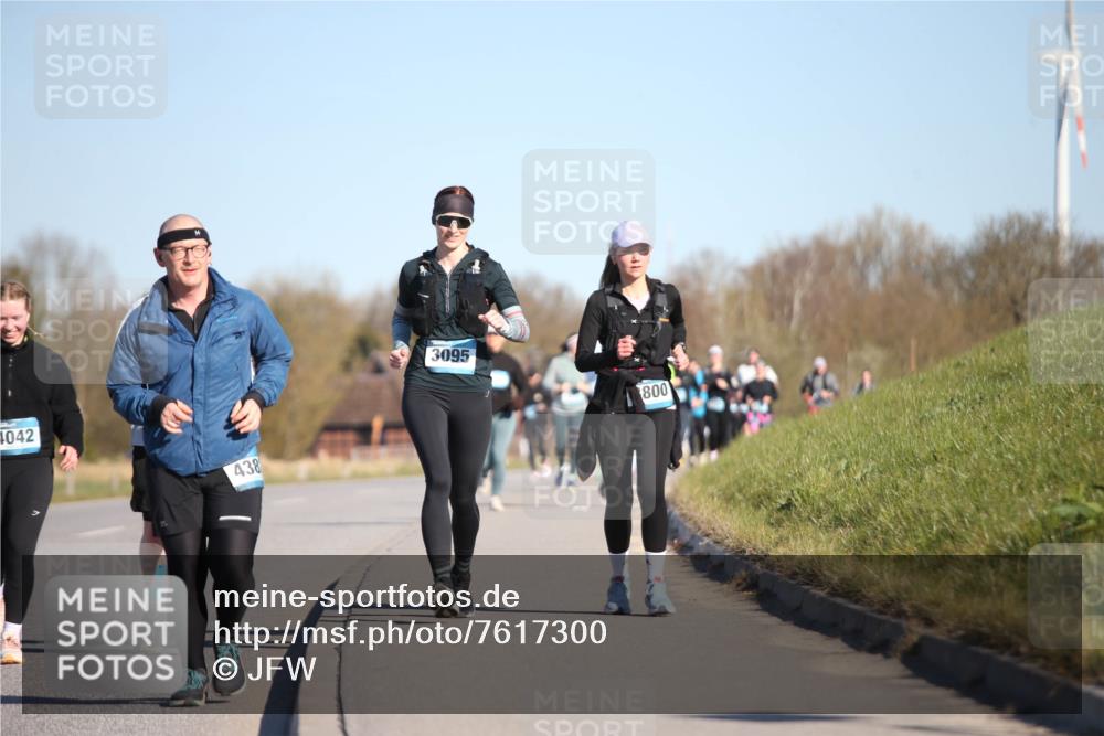 06.04.2025 - 44. Internationalen Wilhelmsburger Insellauf Jannik Wohlers http://msf.ph/oto/7617300 06.04.2025 09:42:07 Laufen 4042, 438, 3095, 800 meine-sportfotos.de