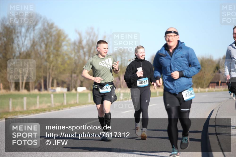06.04.2025 - 44. Internationalen Wilhelmsburger Insellauf Jannik Wohlers http://msf.ph/oto/7617312 06.04.2025 09:42:10 Laufen 4041, 4042, 4382 meine-sportfotos.de