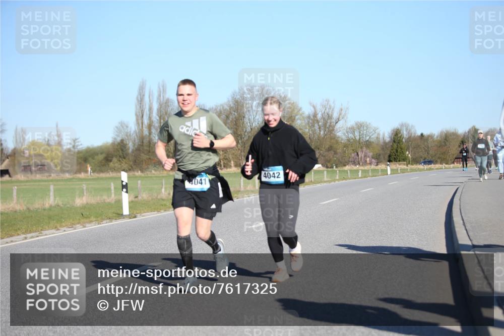 06.04.2025 - 44. Internationalen Wilhelmsburger Insellauf Jannik Wohlers http://msf.ph/oto/7617325 06.04.2025 09:42:13 Laufen 4042, 4041 meine-sportfotos.de