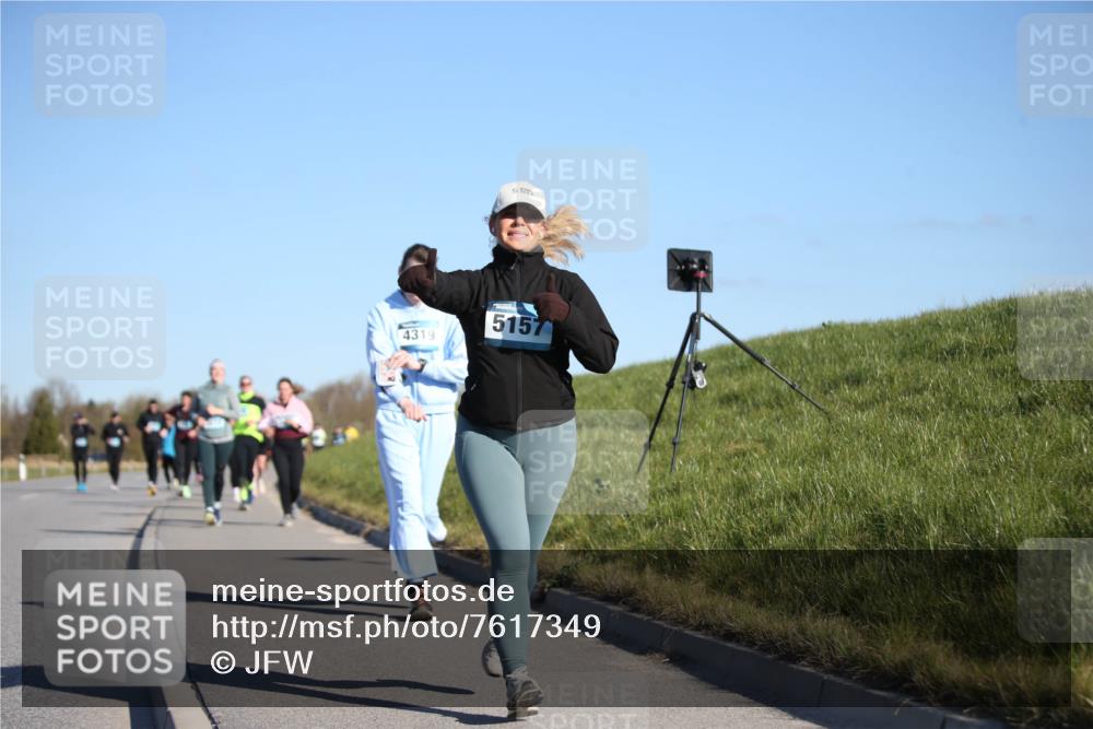 06.04.2025 - 44. Internationalen Wilhelmsburger Insellauf Jannik Wohlers http://msf.ph/oto/7617349 06.04.2025 09:42:24 Laufen 5157, 4319 meine-sportfotos.de