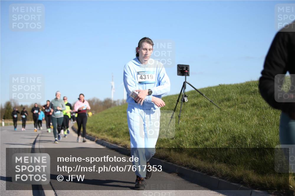 06.04.2025 - 44. Internationalen Wilhelmsburger Insellauf Jannik Wohlers http://msf.ph/oto/7617353 06.04.2025 09:42:26 Laufen 4319 meine-sportfotos.de